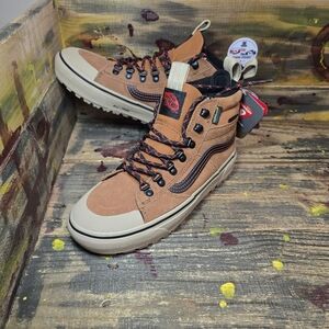 Vans Sk8-Hi MTE DR Waterproof Glazed Ginger Boots VN000CVRN1Z Men’s 7 Women 8.5